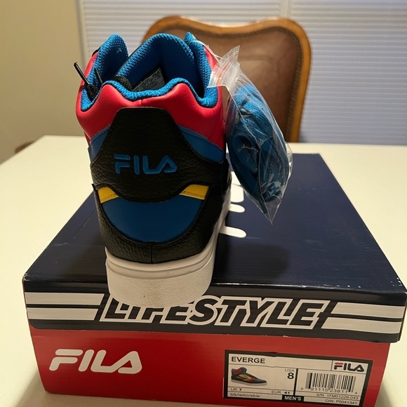 New Men's Fila Everge Multi-Color Synthetic Lifestyle Sneakers Shoes Size 8 - Picture 3 of 8